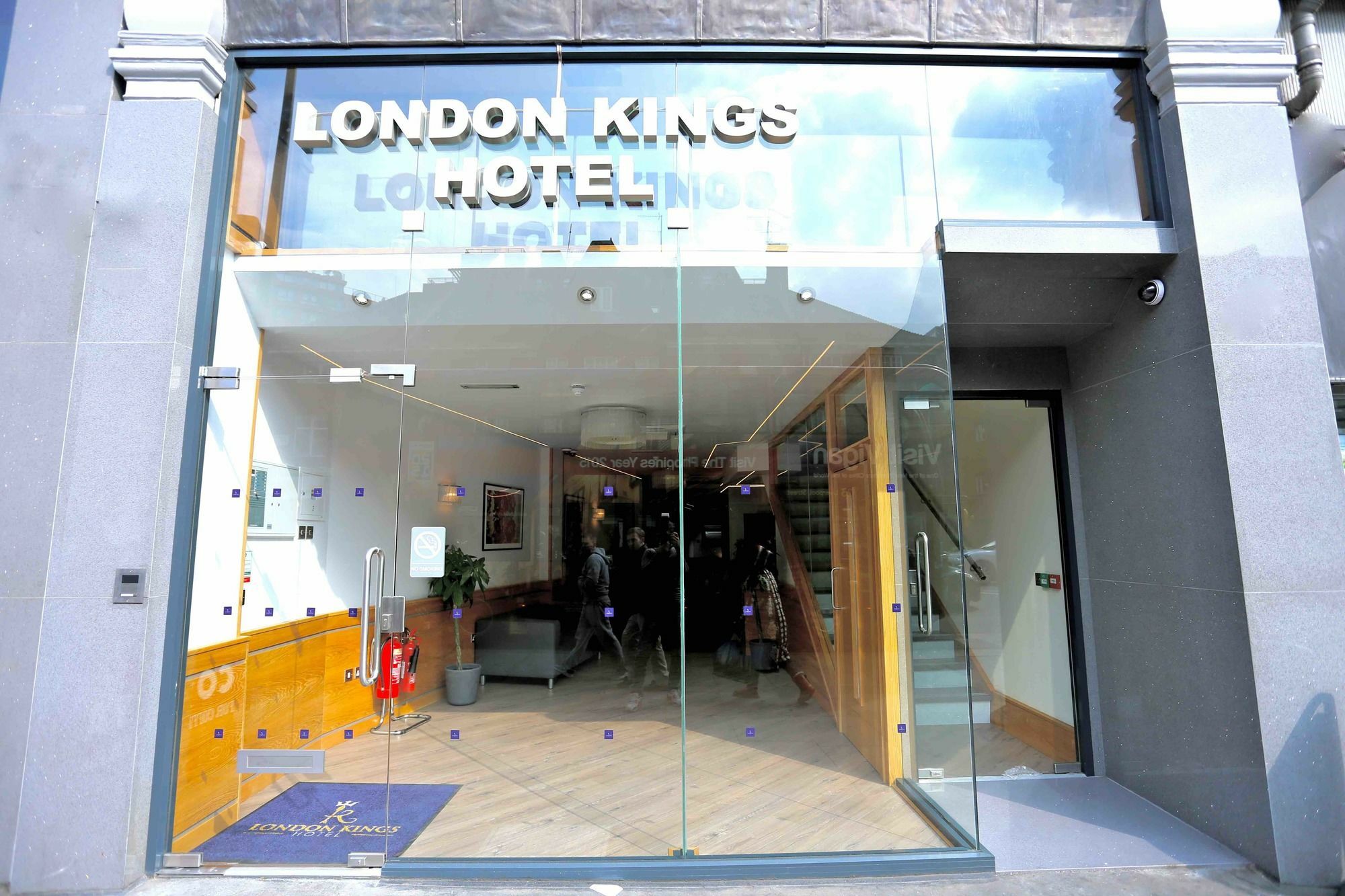 London Kings Hotel Exterior photo